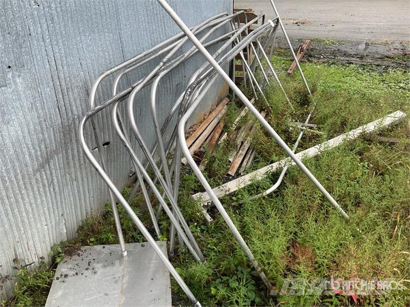  Quantity of Curtain Side Trailer Bows Drugi deli