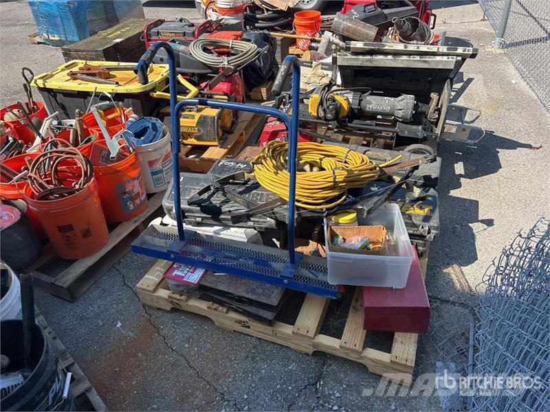  Quantity of Dewalt Tools Andet tilbehør