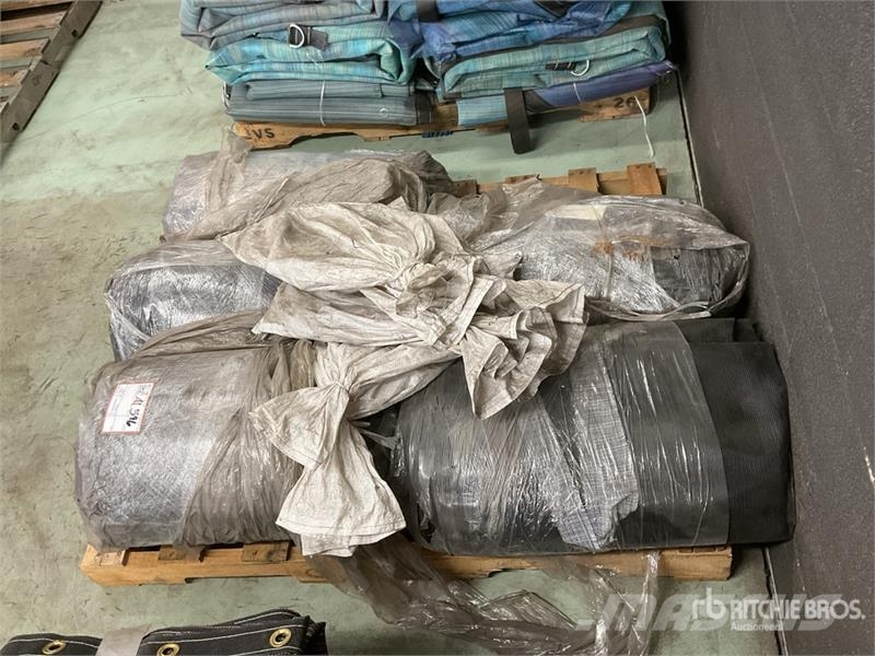 Quantity of Dorsey Chip Trailer Tarps Andet tilbehør