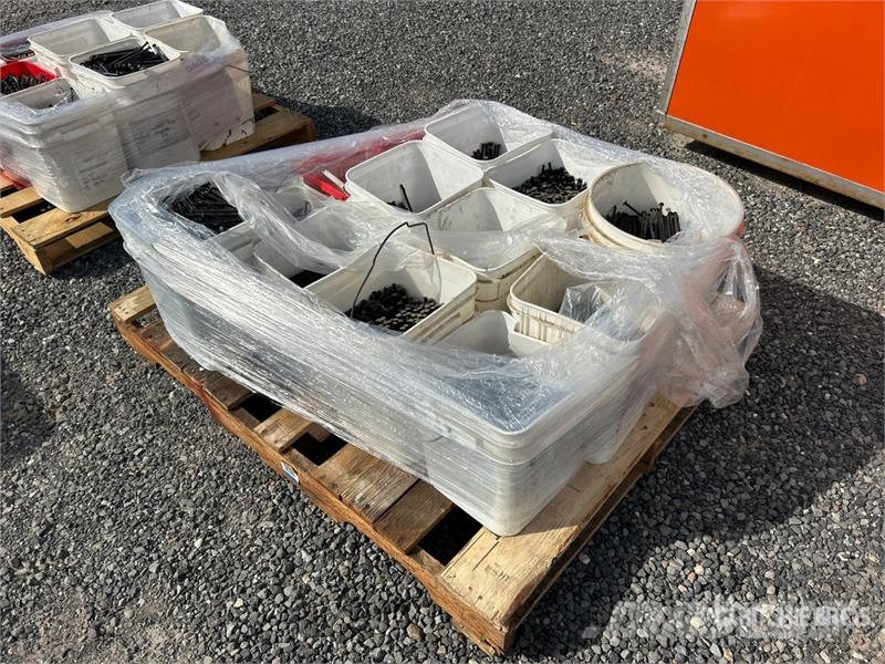  Quantity of Drill-Tec 8 in to 10 in Fasteners (Unu 其他