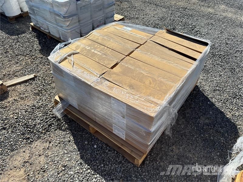 Quantity of Durolast 14 in Fasteners 건설 장비 - 기타