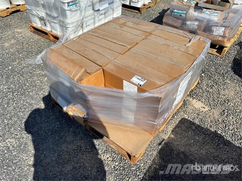 Quantity of Durolast 14 in Fasteners 건설 장비 - 기타
