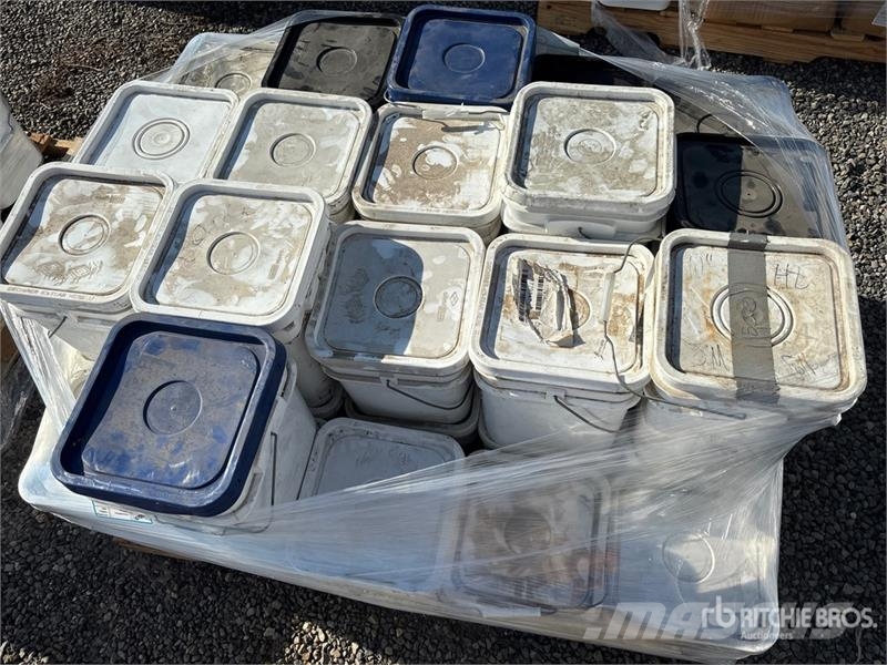 Quantity of Durolast Pallet of 14 in Fasteners Építőipar - Egyebek