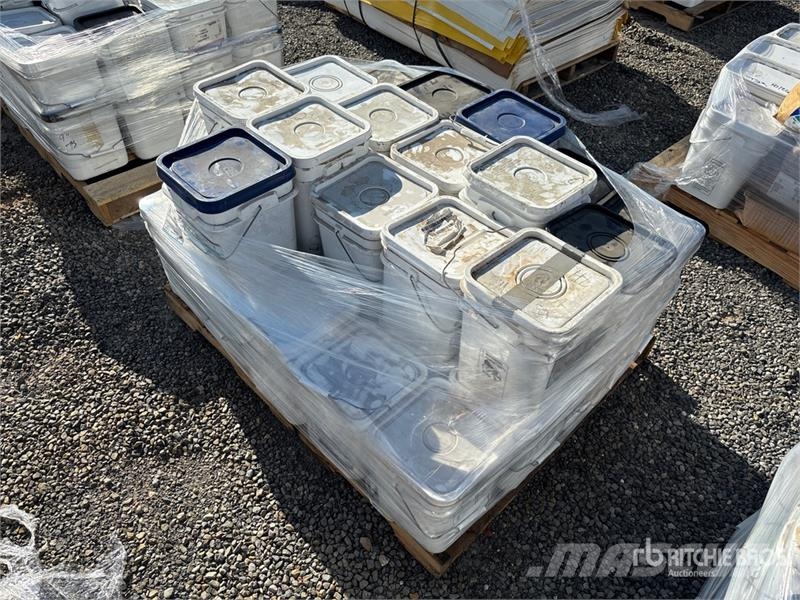 Quantity of Durolast Pallet of 14 in Fasteners Építőipar - Egyebek