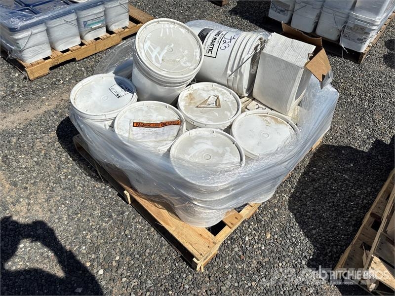 Quantity of Durolast Repatch Systems 건설 장비 - 기타