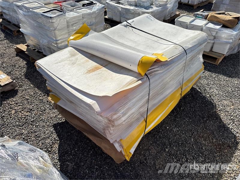 Quantity of Durolast Walk Pads 건설 장비 - 기타