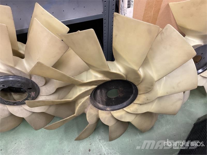 Quantity of Engine Cooling Fans Коммерческий транспорт - Другие