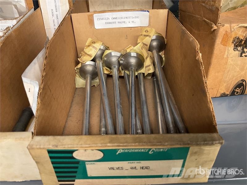 Quantity of Engine Shim Kit, Injectors, Valves, Oi 其他組件