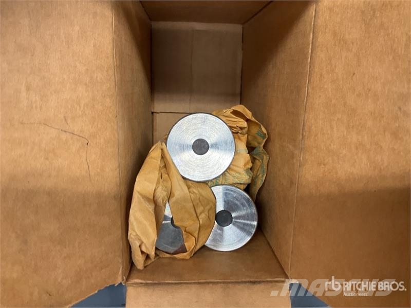 Quantity of Engine Shim Kit, Injectors, Valves, Oi 其他組件