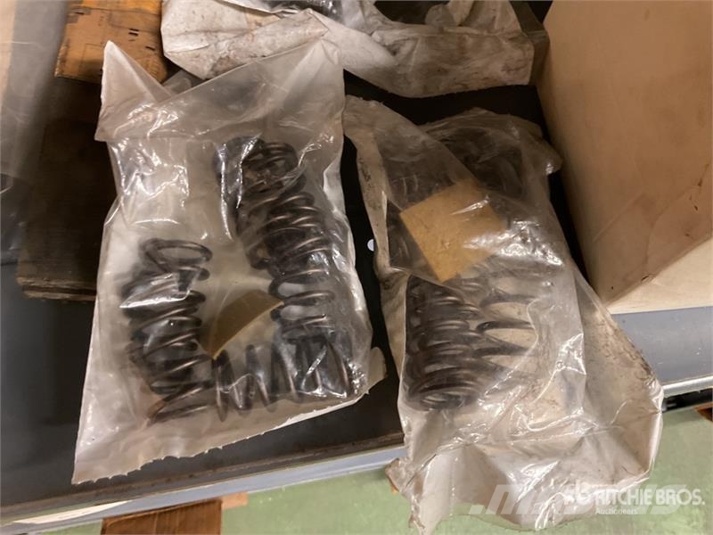 Quantity of Engine Sleeves, Main Bearings, Rod Bea Andre komponenter