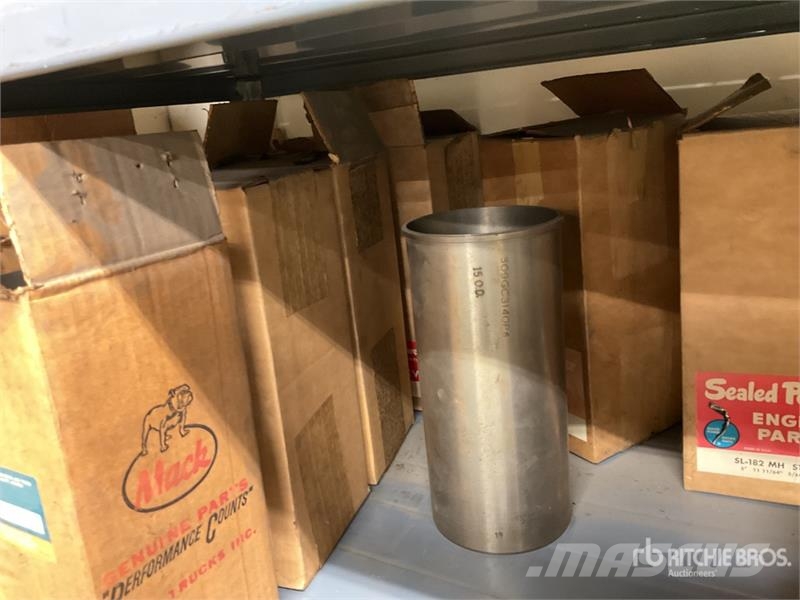 Quantity of Engine Sleeves, Main Bearings, Rod Bea Andre komponenter