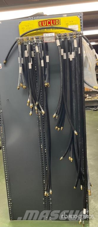  Quantity of Euclid Air Brake Hose Assemblies (Unus Коммерческий транспорт - Другие