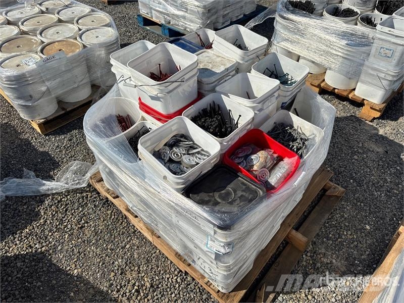 Quantity of Fasteners & Seam Plates 건설 장비 - 기타