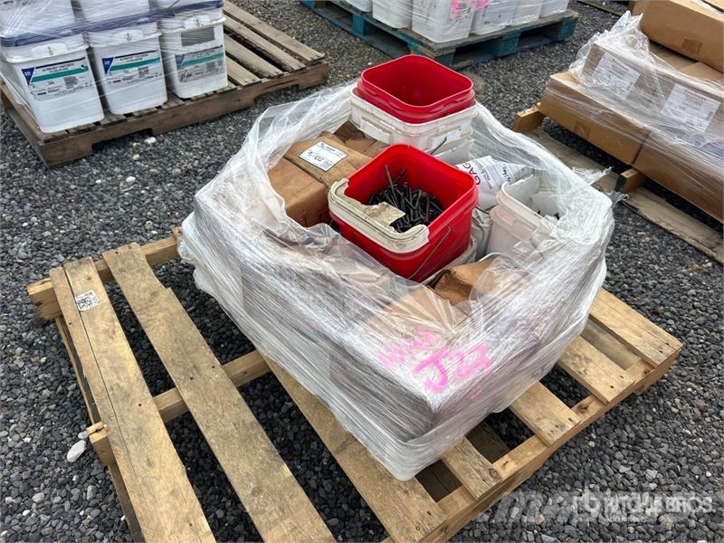  Quantity of Firestone 6 in to 8 in Fasteners (Unus 其他