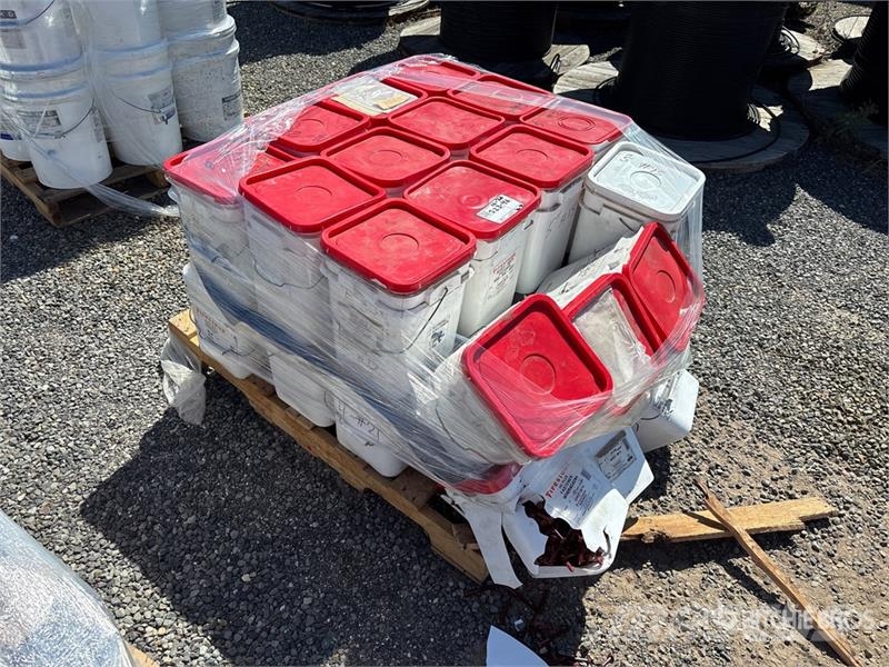 Quantity of Firestone Pallet of Fasteners 건설 장비 - 기타