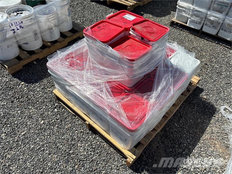 Quantity of Firestone Fasteners 건설 장비 - 기타
