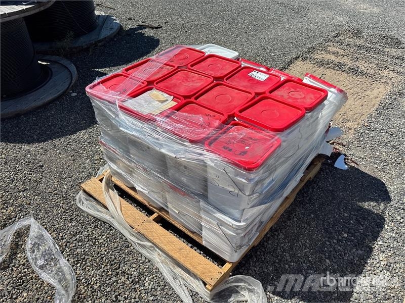 Quantity of Firestone Pallet of Fasteners 건설 장비 - 기타