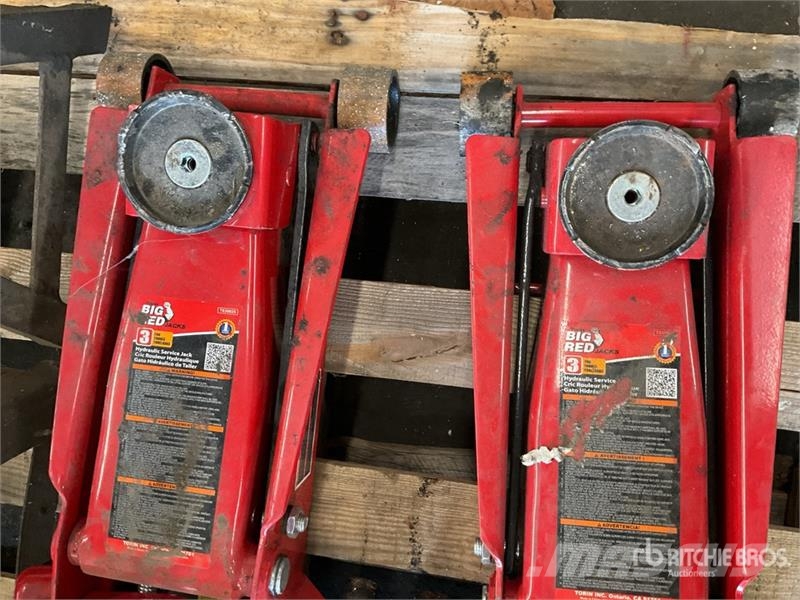 Quantity of Floor Jacks, Jack Stand, Ramps Andre komponenter