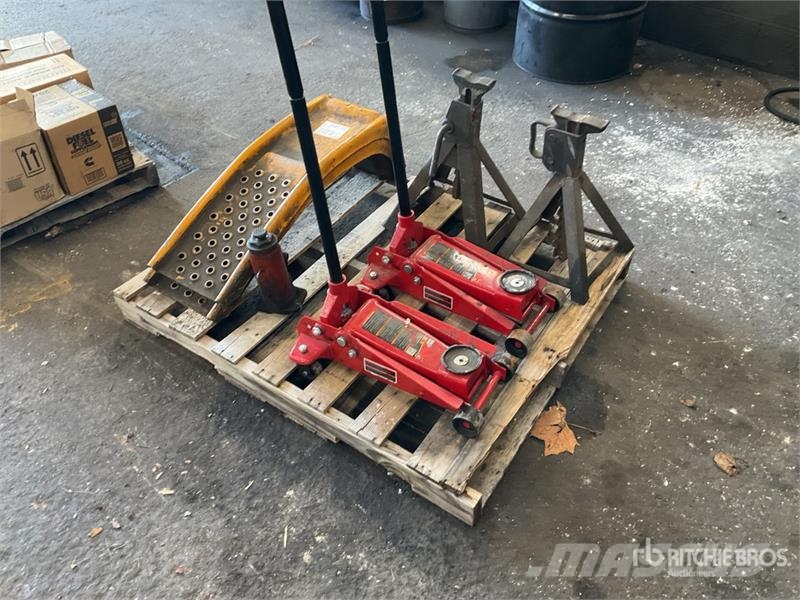 Quantity of Floor Jacks, Jack Stand, Ramps Andre komponenter
