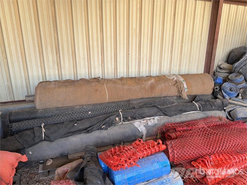 Quantity of Geo Grid Ground Fabric & Erosion Contr Gradbeništvo - drugo