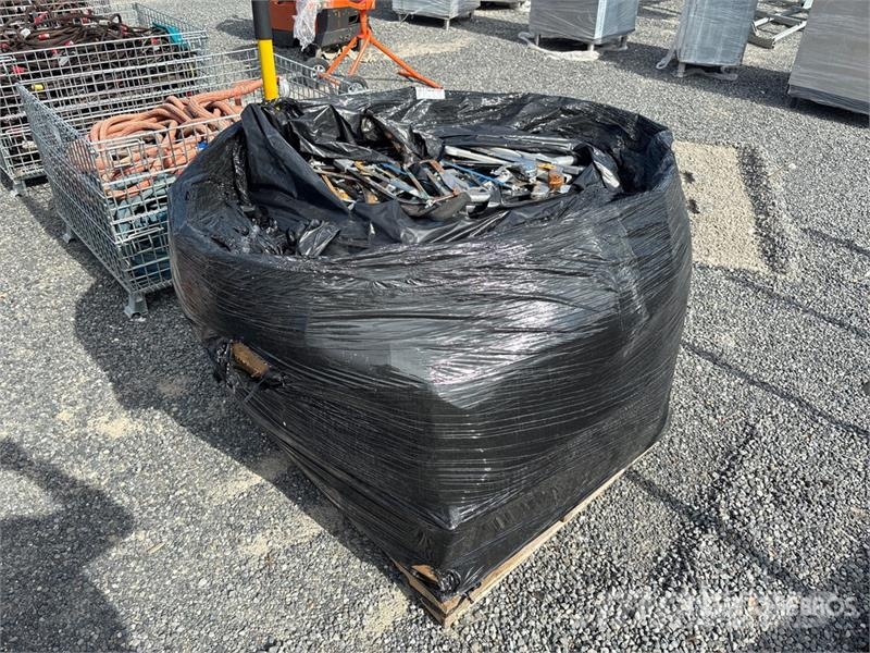 Quantity of Hack Saws Other components