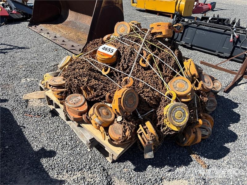  Quantity of Harrington CF4-3300 1-1/2 Ton Construc Outros componentes