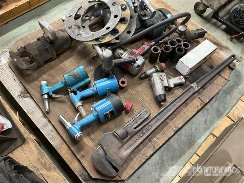  Quantity of Impact Guns, Rivet Guns Misc. Tools مكونات أخرى