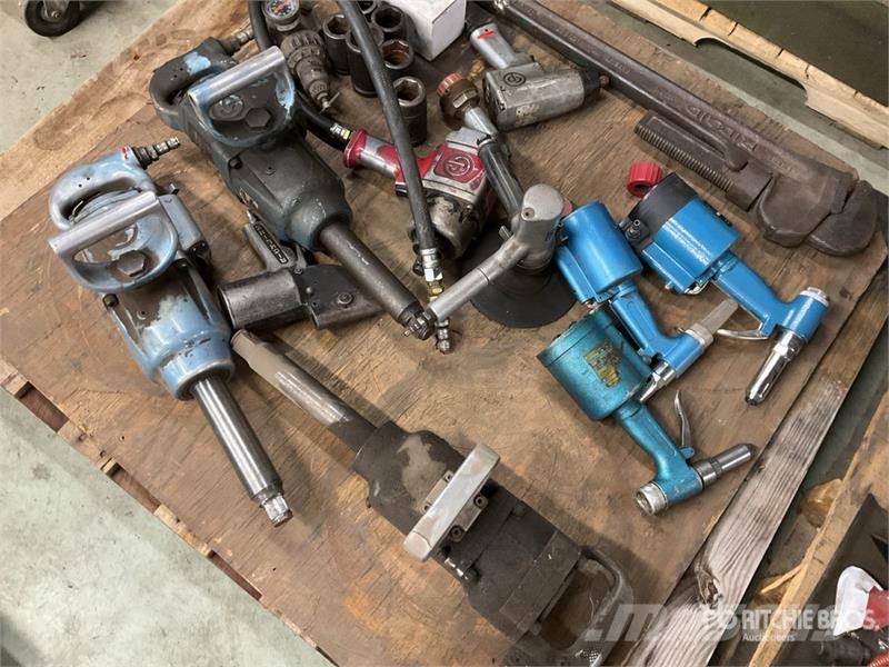  Quantity of Impact Guns, Rivet Guns Misc. Tools مكونات أخرى