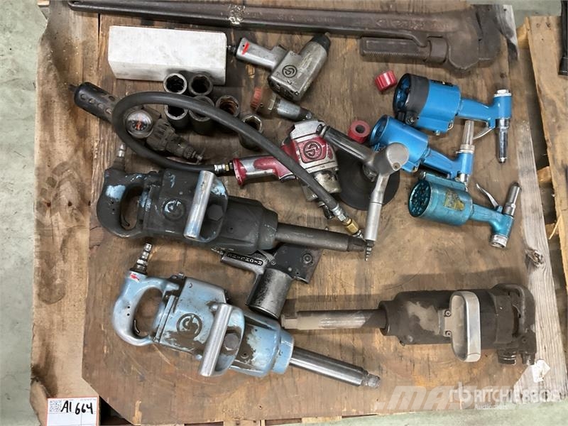  Quantity of Impact Guns, Rivet Guns Misc. Tools مكونات أخرى