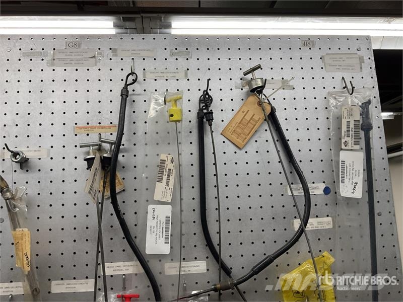 Quantity of Injector Lines and Dipsticks 其他組件