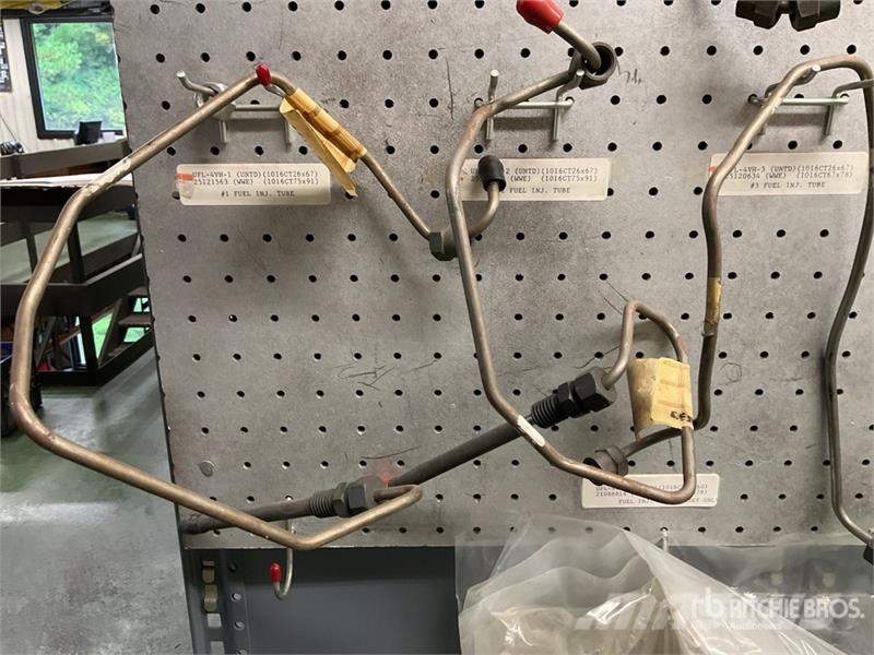 Quantity of Injector Lines and Dipsticks 其他組件