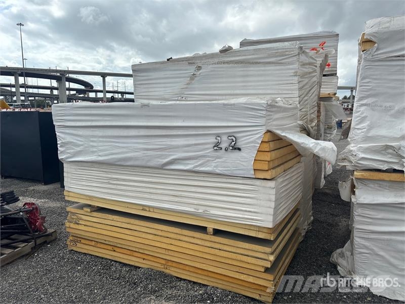  Quantity of    Iso Panels Talhas, guinchos e elevadores de materiais