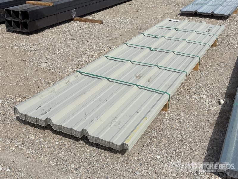 Quantity of Kit Containers 12 ft Steel R Panel - Pacēlāji, vinčas un materiālu lifti