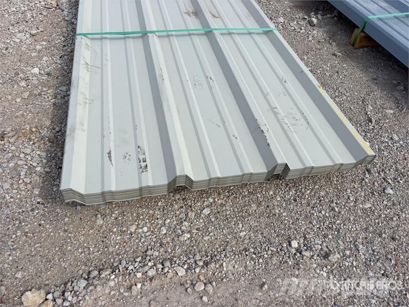 Quantity of Kit Containers 12 ft Steel R Panel - Pacēlāji, vinčas un materiālu lifti