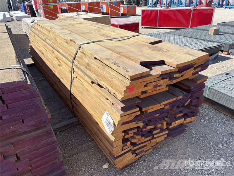 Quantity of Knotty Pine Lumber 其他組件