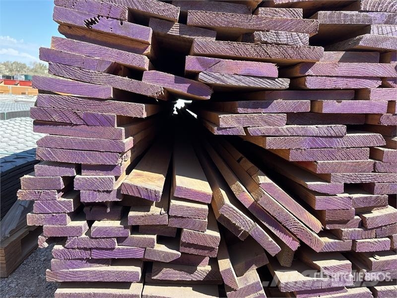 Quantity of Knotty Pine Lumber 其他組件