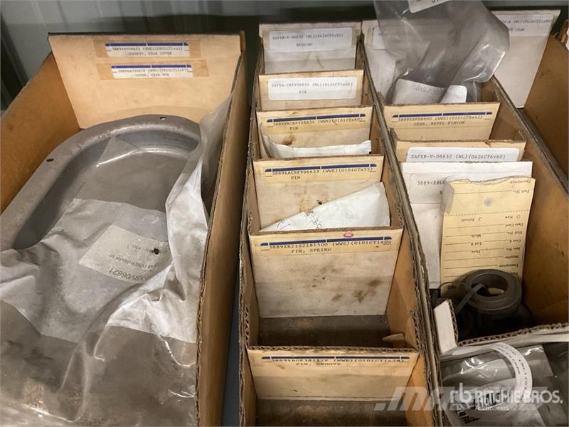 Quantity of Landing Gear Parts and Misc. Parts Drugi deli