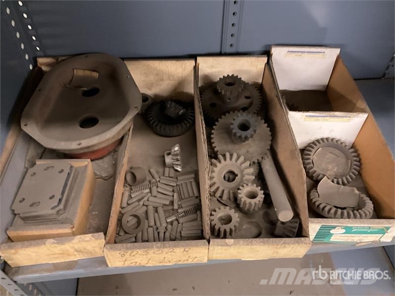 Quantity of Landing Gear Parts and Misc. Parts Drugi deli