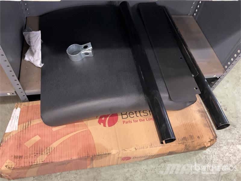 Quantity of Landing Gear Parts and Misc. Parts Drugi deli