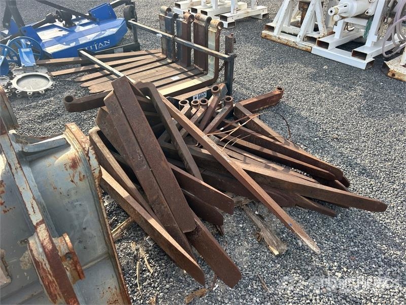  Quantity of Lift Truck Forks 叉
