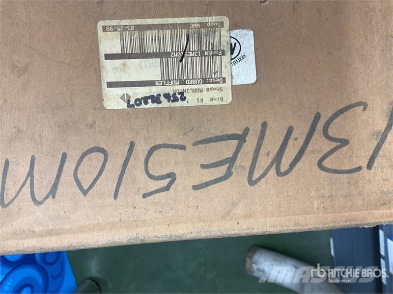 Quantity of Mack Exhaust Pipes and Muffler Guards 其他組件