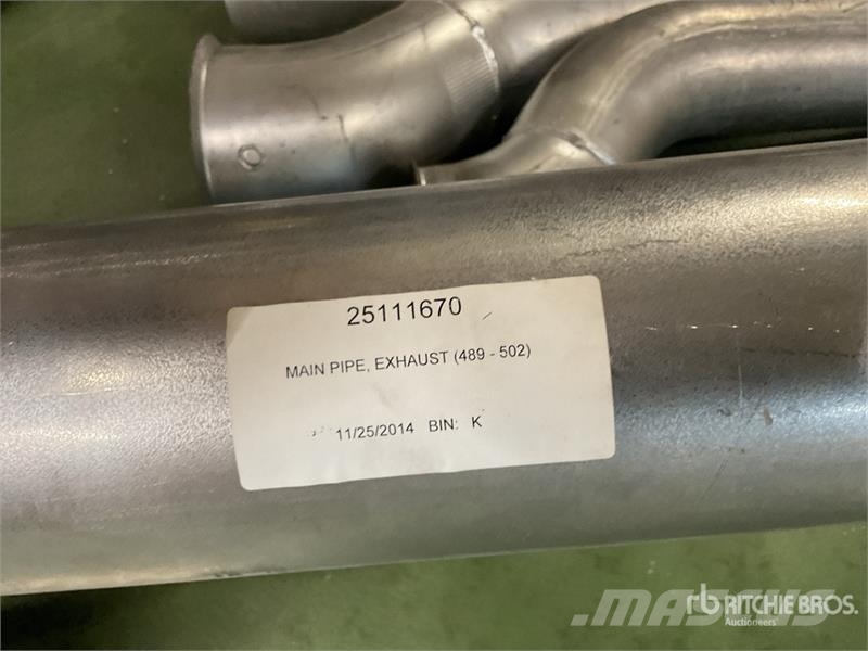 Quantity of Mack Exhaust Pipes and Muffler Guards 其他組件