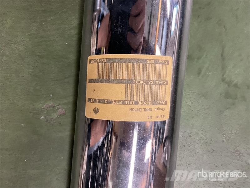 Quantity of Mack Exhaust Pipes and Muffler Guards 其他組件