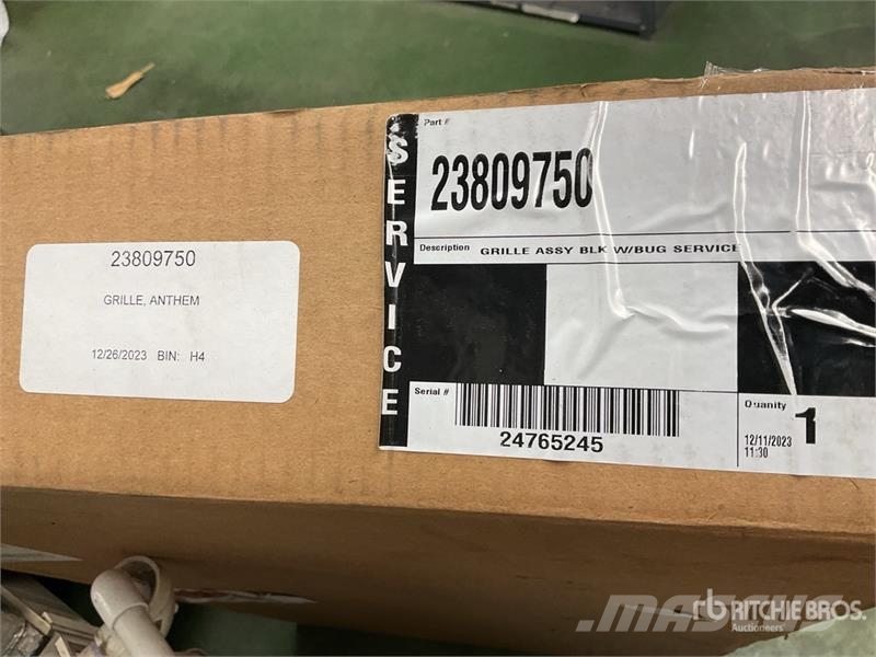  Quantity of Mack Truck Parts 其他組件