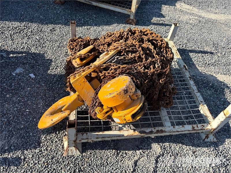 Quantity of Material Hoist Подъемно-транспортное оборудование и грузовые лифты