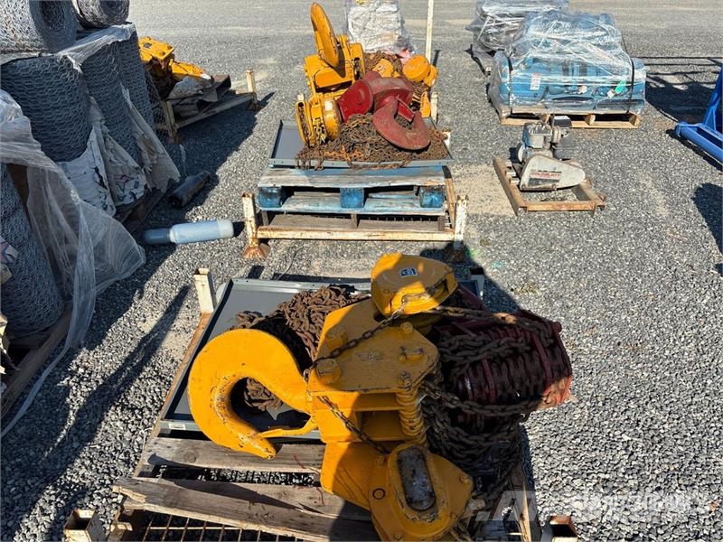 Quantity of Material Hoist Подъемно-транспортное оборудование и грузовые лифты