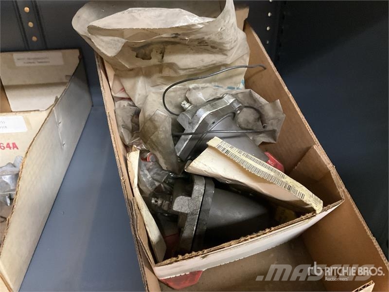 Quantity of Mirrors, Windshield Wipers and Accesso Transport - Autres
