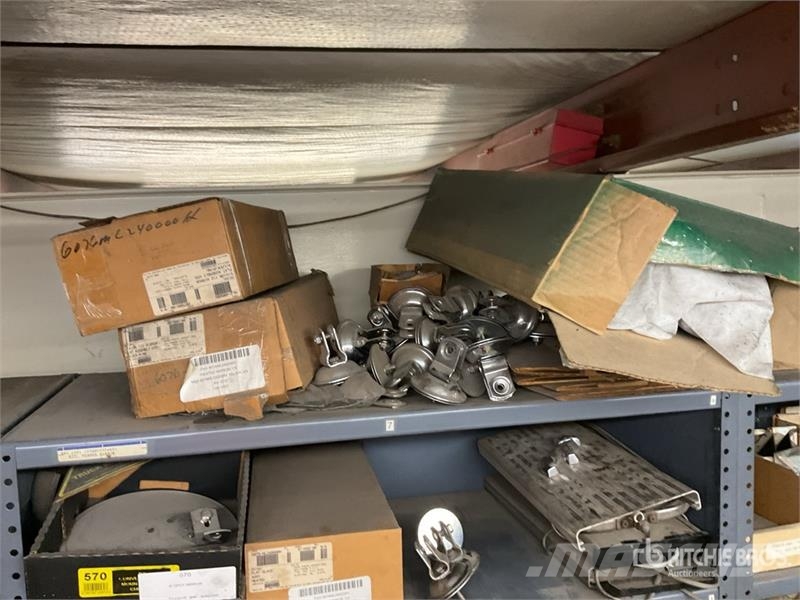 Quantity of Mirrors, Windshield Wipers and Accesso Transport - Autres