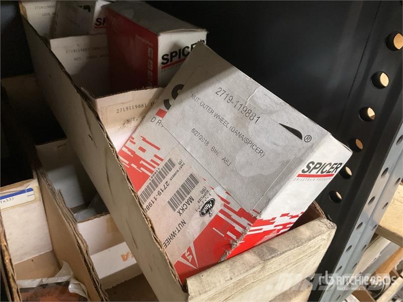 Quantity of Mirrors, Windshield Wipers and Accesso Transport - Autres