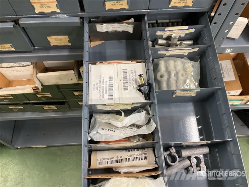  Quantity of Misc. Electric Parts and Switches Коммерческий транспорт - Другие